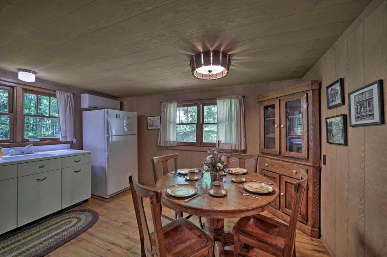 Historic Cabin Grill And Hiking Trail Access! Bryson City Eksteriør bilde