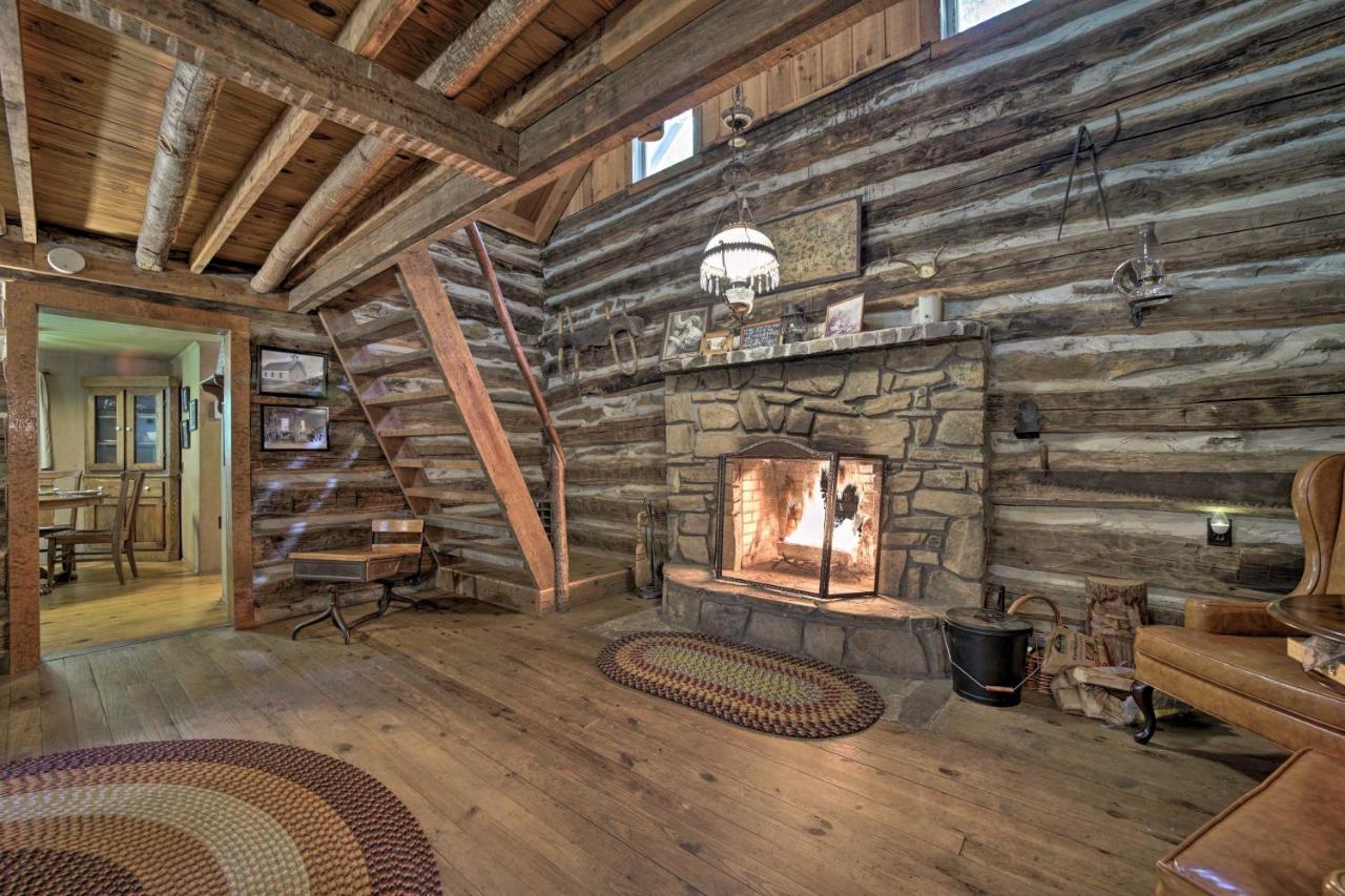 Historic Cabin Grill And Hiking Trail Access! Bryson City Eksteriør bilde