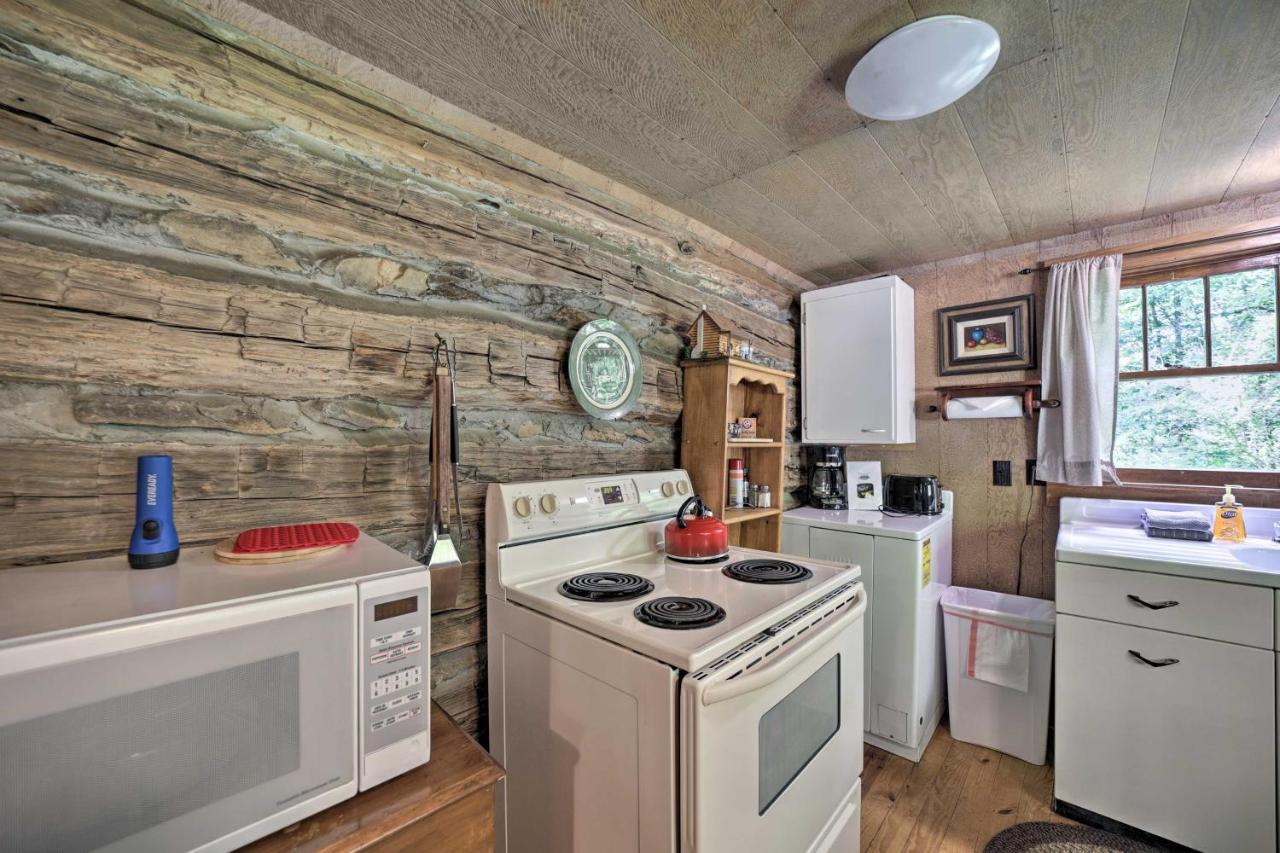 Historic Cabin Grill And Hiking Trail Access! Bryson City Eksteriør bilde