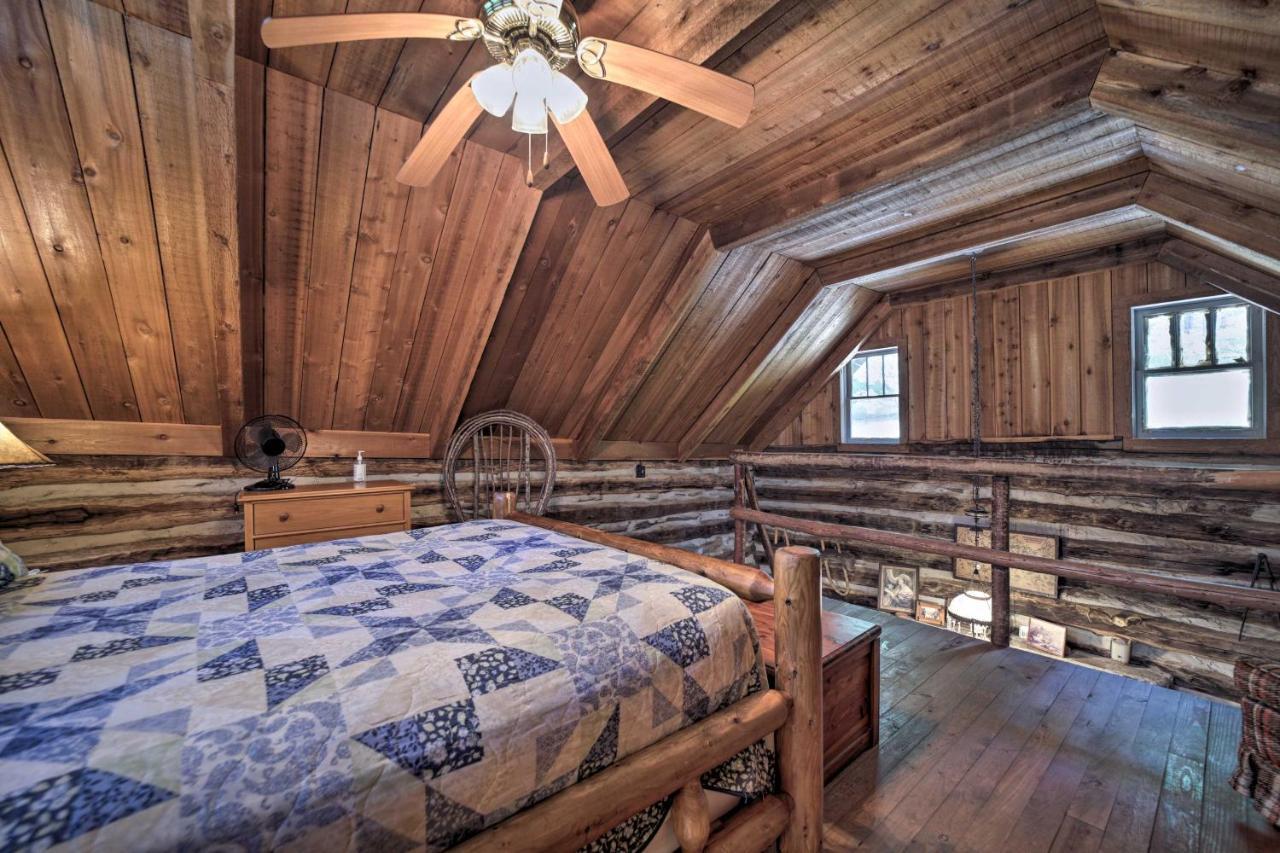 Historic Cabin Grill And Hiking Trail Access! Bryson City Eksteriør bilde