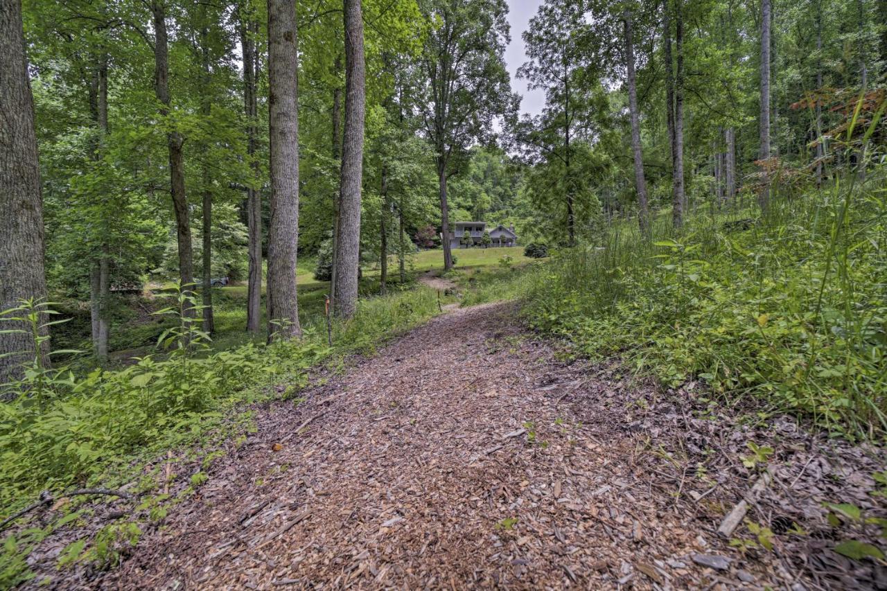 Historic Cabin Grill And Hiking Trail Access! Bryson City Eksteriør bilde