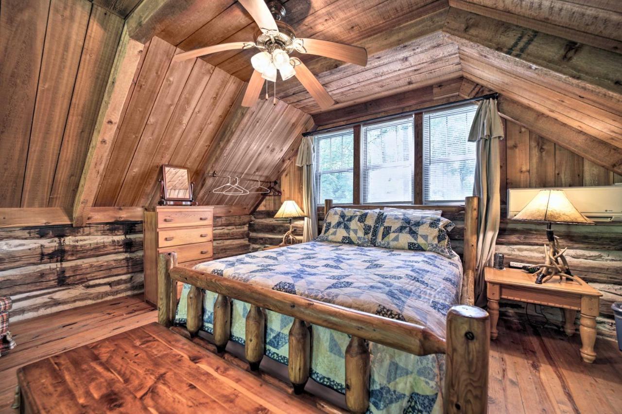 Historic Cabin Grill And Hiking Trail Access! Bryson City Eksteriør bilde