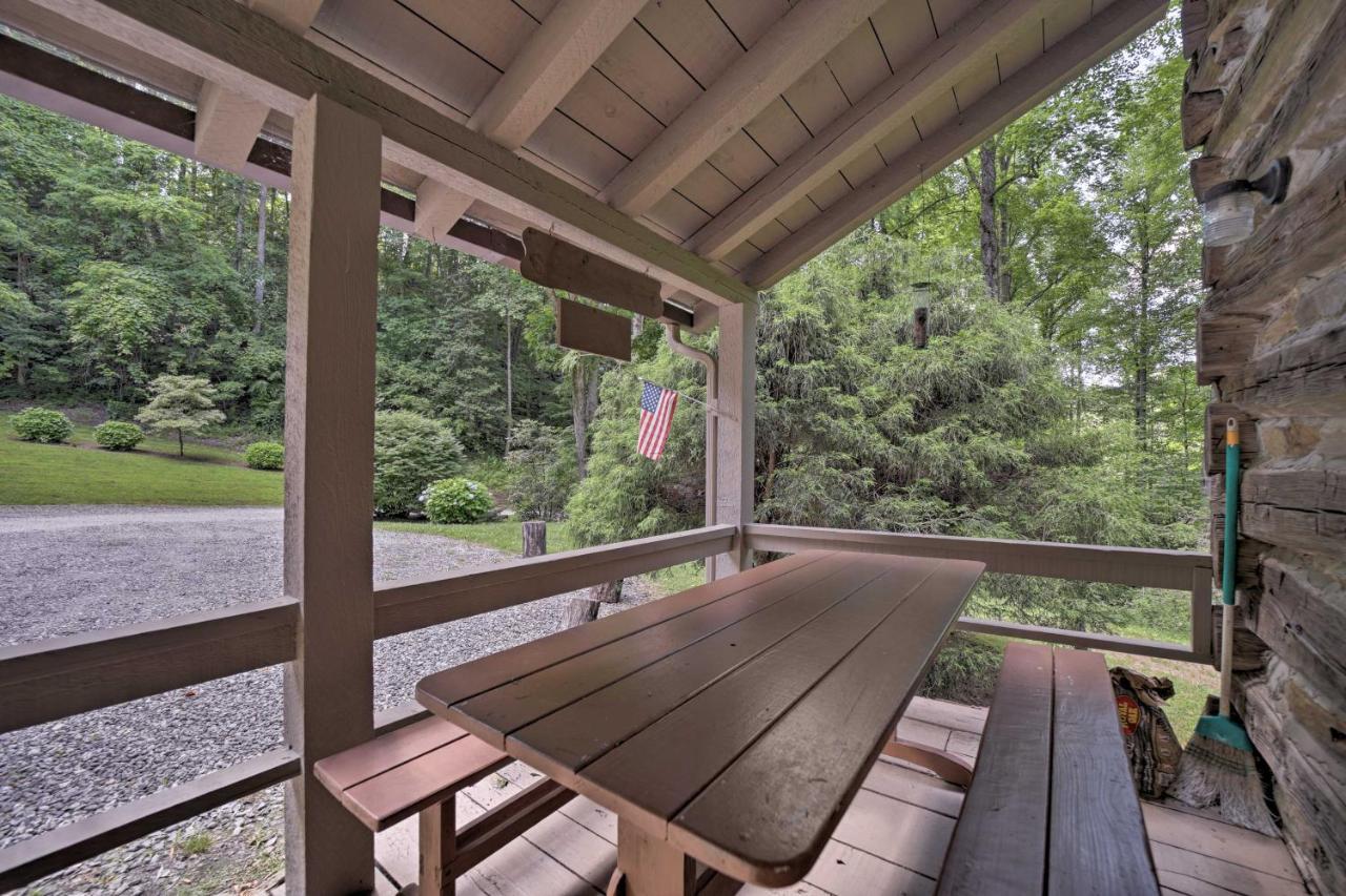 Historic Cabin Grill And Hiking Trail Access! Bryson City Eksteriør bilde